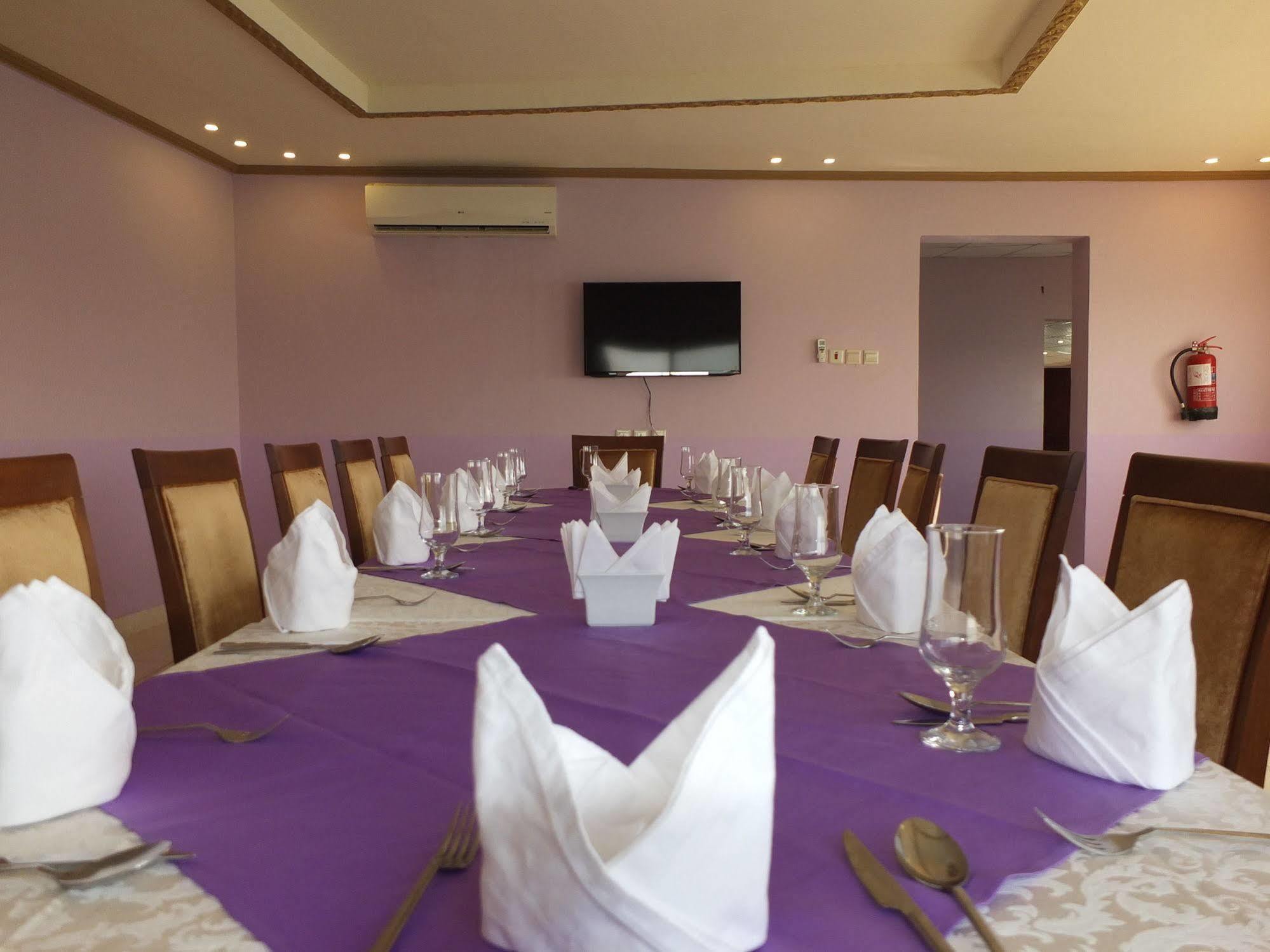 Al Ahmadi Plaza Resort Yanbu Exterior foto
