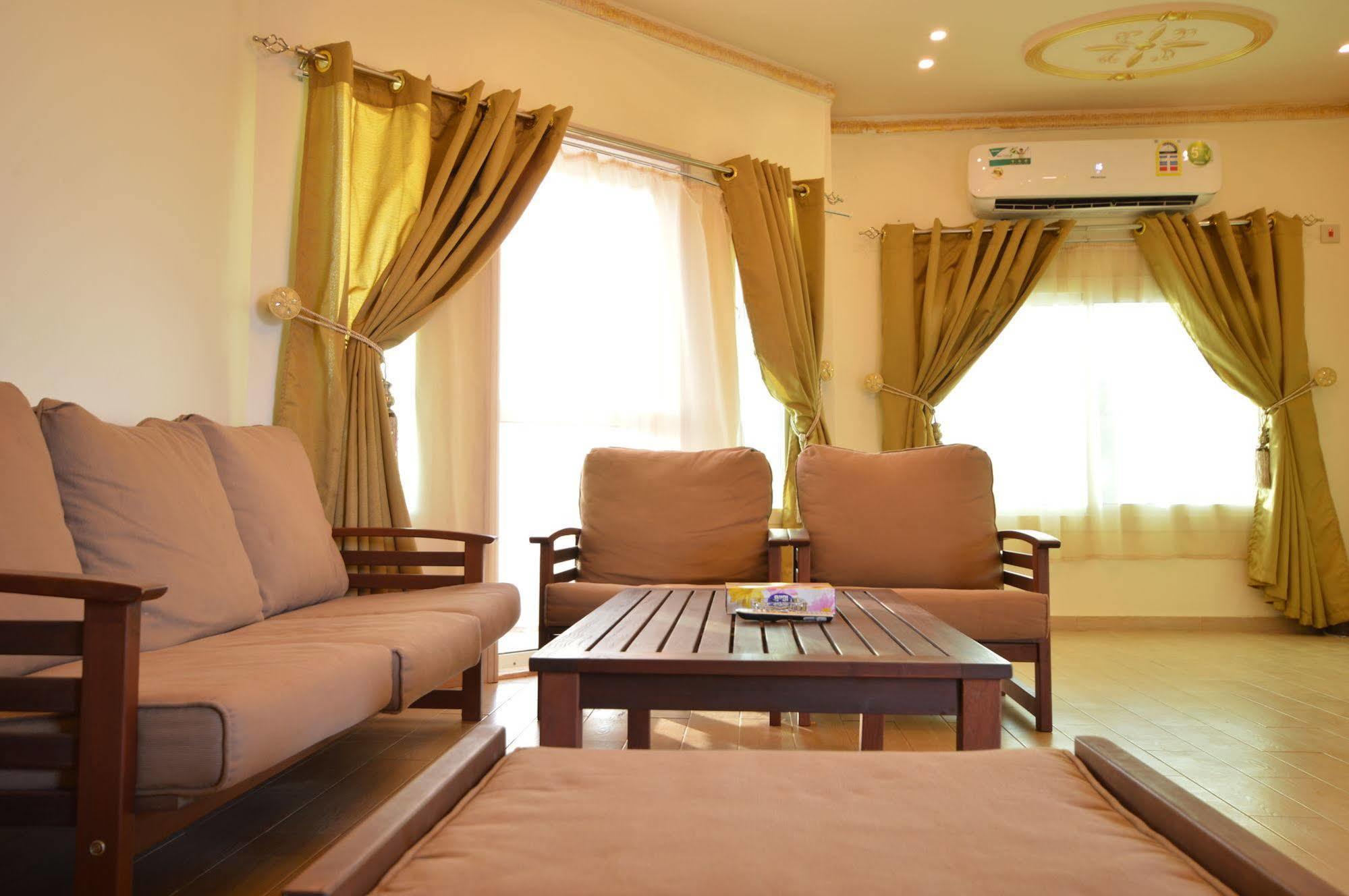 Al Ahmadi Plaza Resort Yanbu Exterior foto