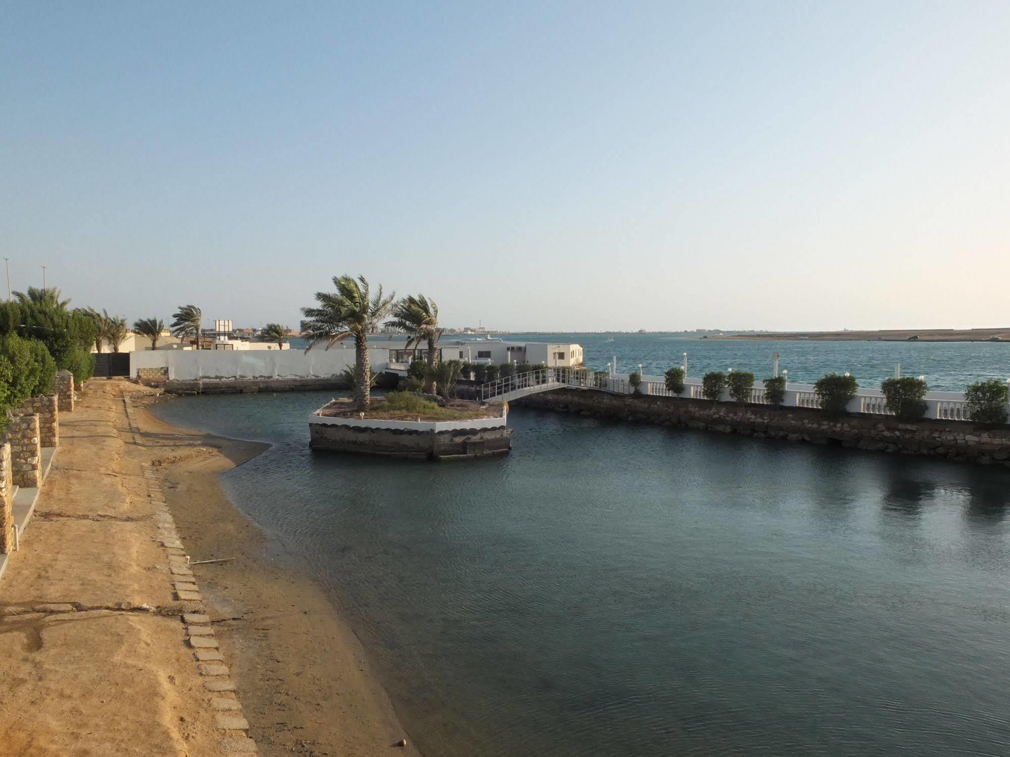Al Ahmadi Plaza Resort Yanbu Exterior foto
